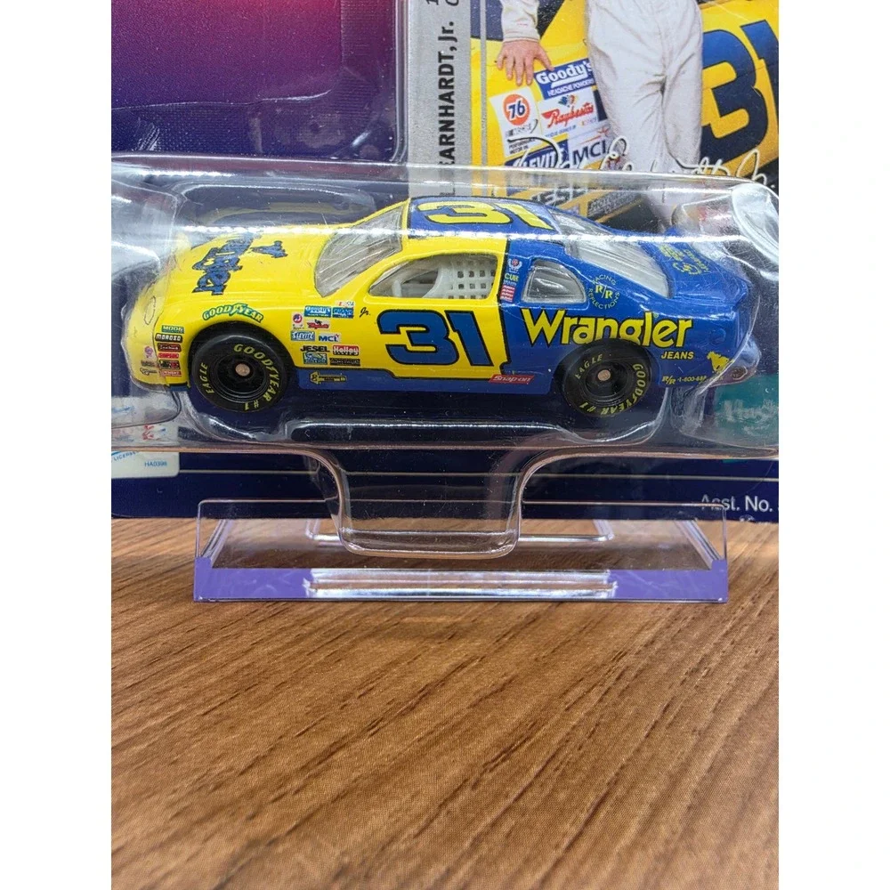 Winner's Circle Dale Earnhardt Jr #31 Wrangler 1997 Chevy Monte Carlo 1/64 Scale